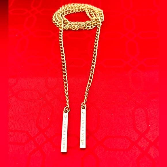 MICHAEL KORS GOLD TONE WRAP CHAIN WITH TWO BARS EMBOSSED MICHAEL KORS 42”LONG - Picture 7 of 10